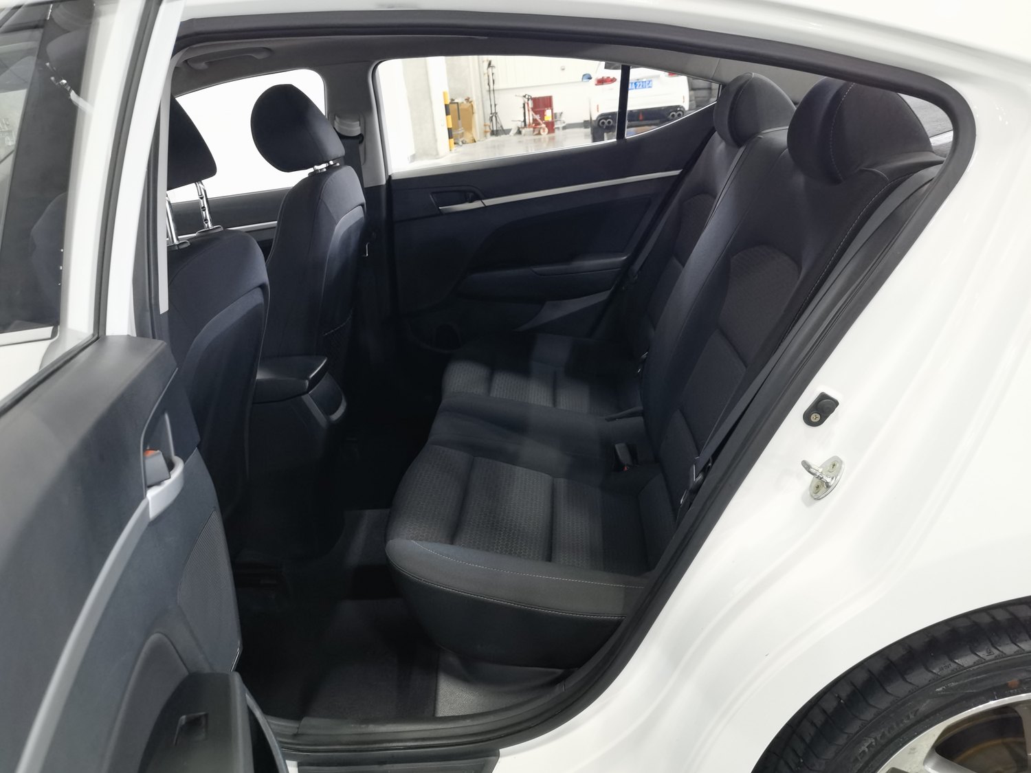 Used Hyundai Elantra 2016 1.6 AT