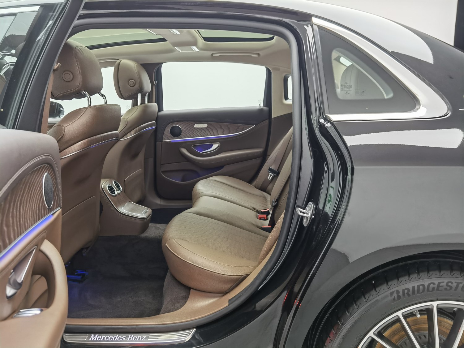 Used Mercedes-Benz E-Class 2022 2.0 AT