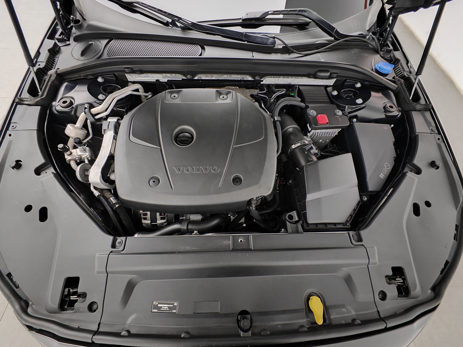 Used Volvo S90 2020 2.0 AT