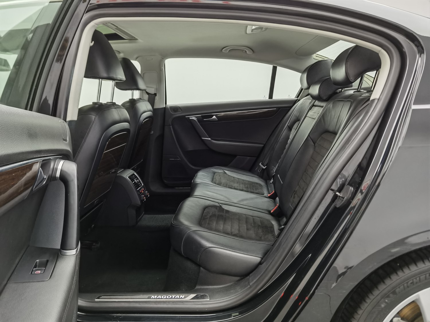 Used Volkswagen Magotan 2015 1.8 AT