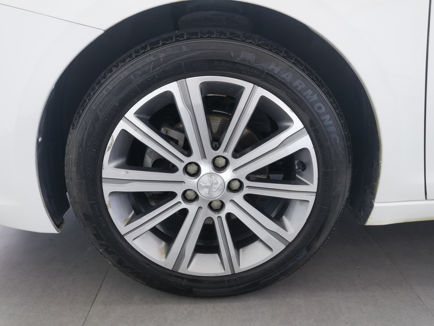 Used Peugeot 408 2015 1.2 AT