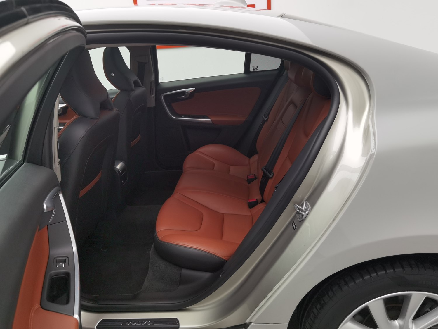 Used Volvo S60 2016 2.0 AT