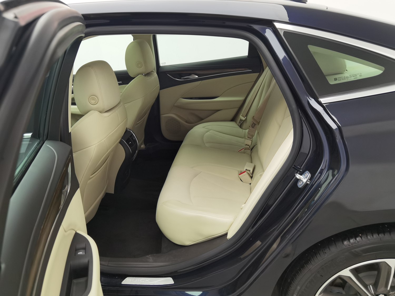 Used Buick LaCrosse 2019 2.0 AT