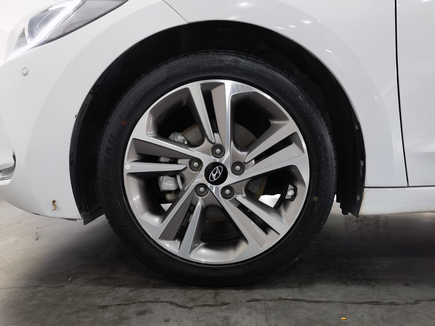Used Hyundai Elantra 2016 1.6 AT