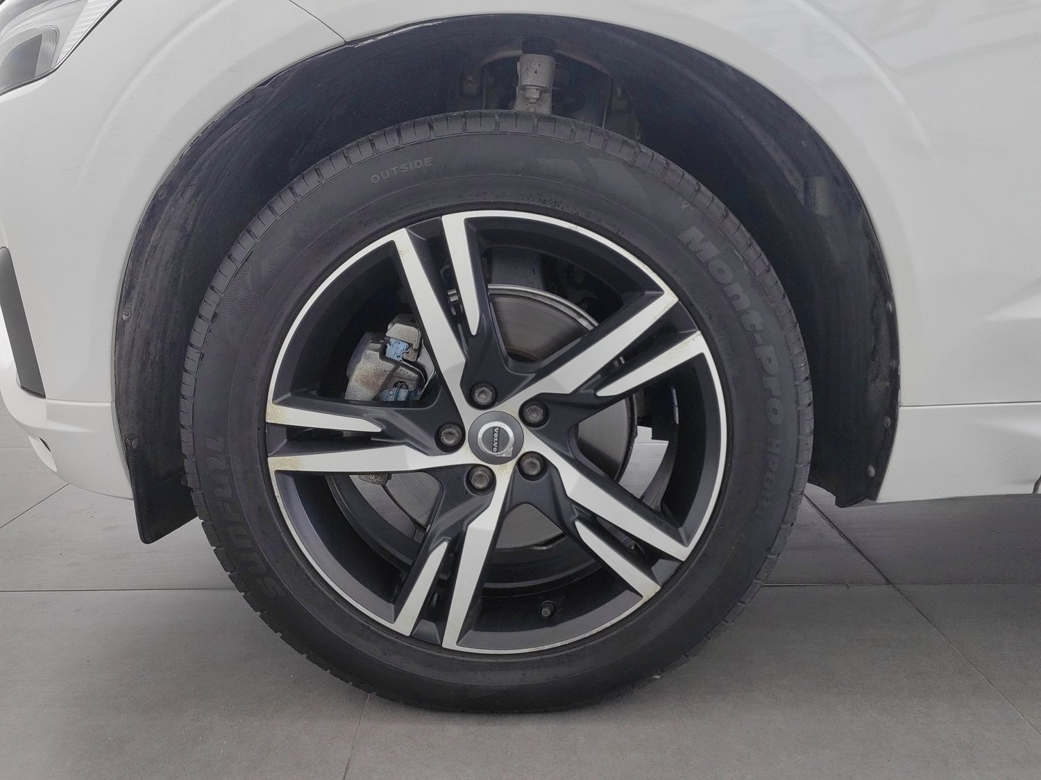 Used Volvo XC60 2019 2.0 AT