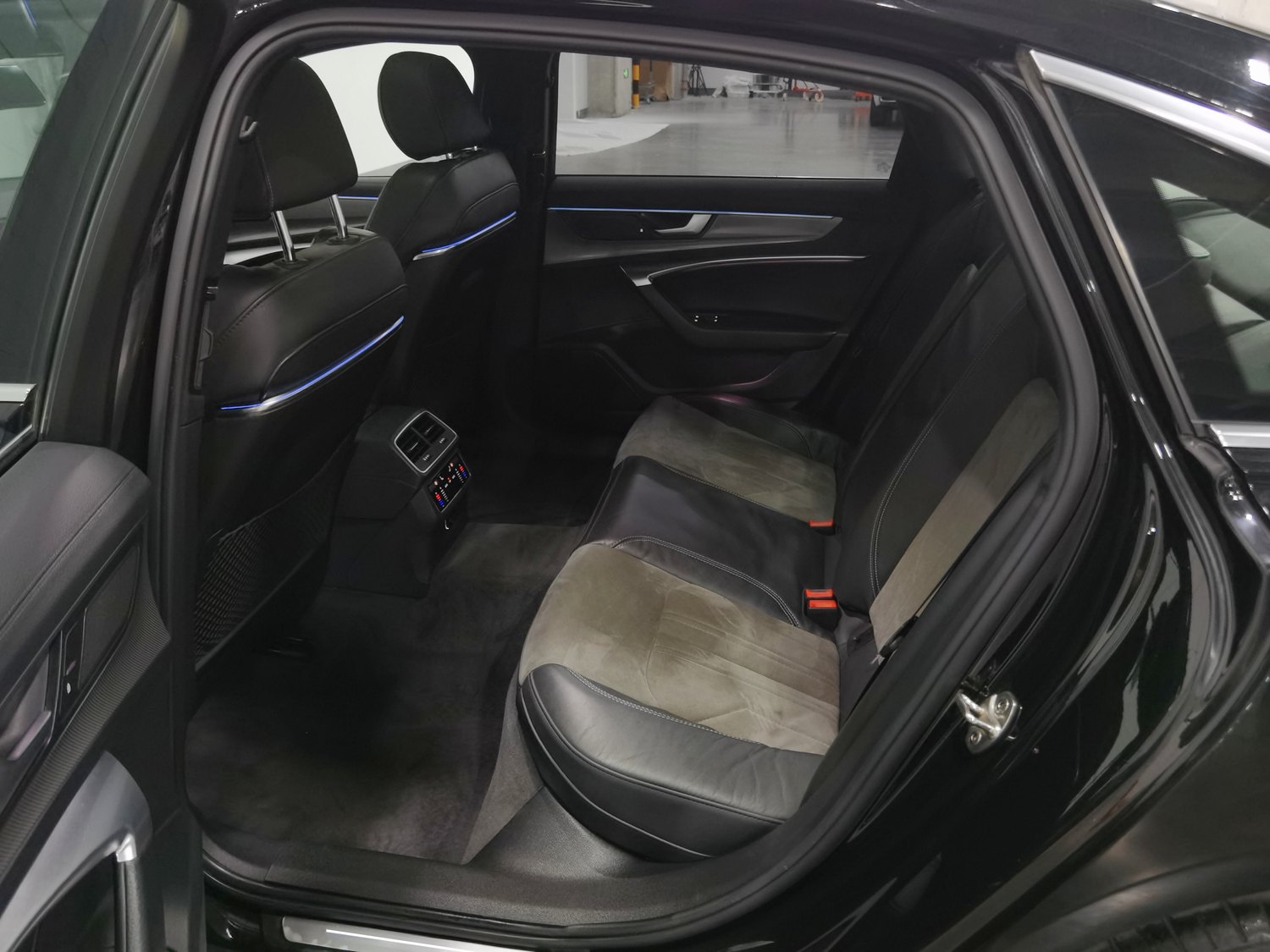 Used Audi A6L 2022 2.0 AT
