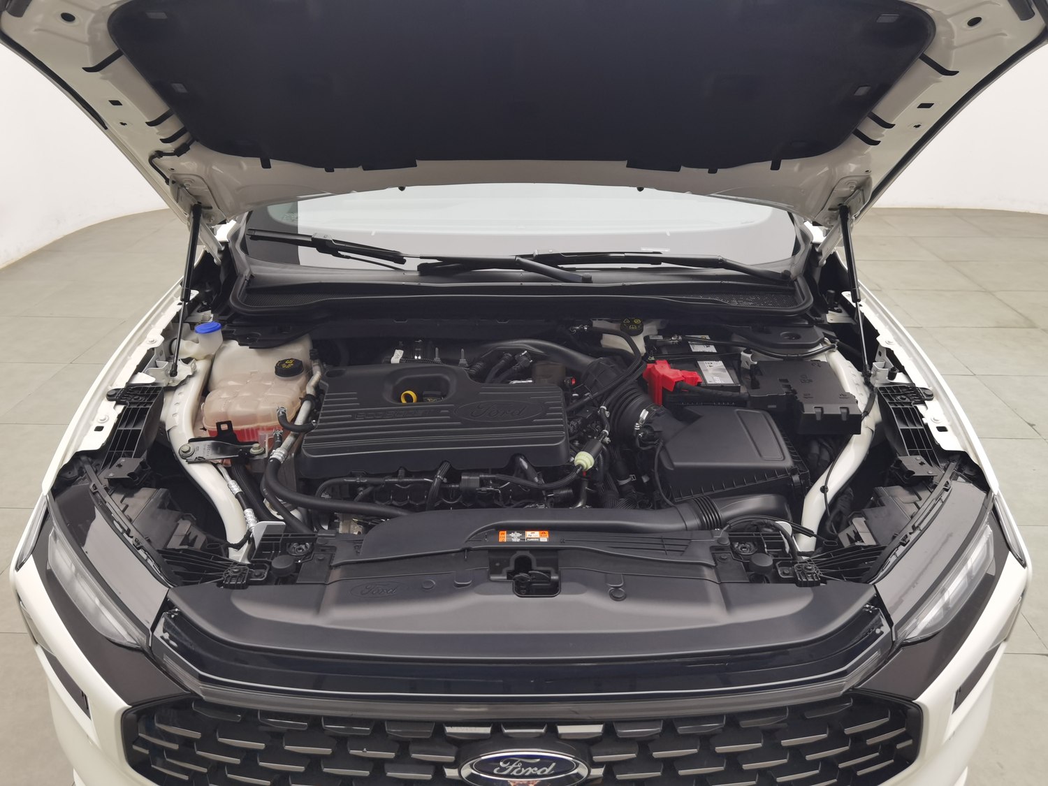 Used Ford Mondeo 2022 2.0 AT