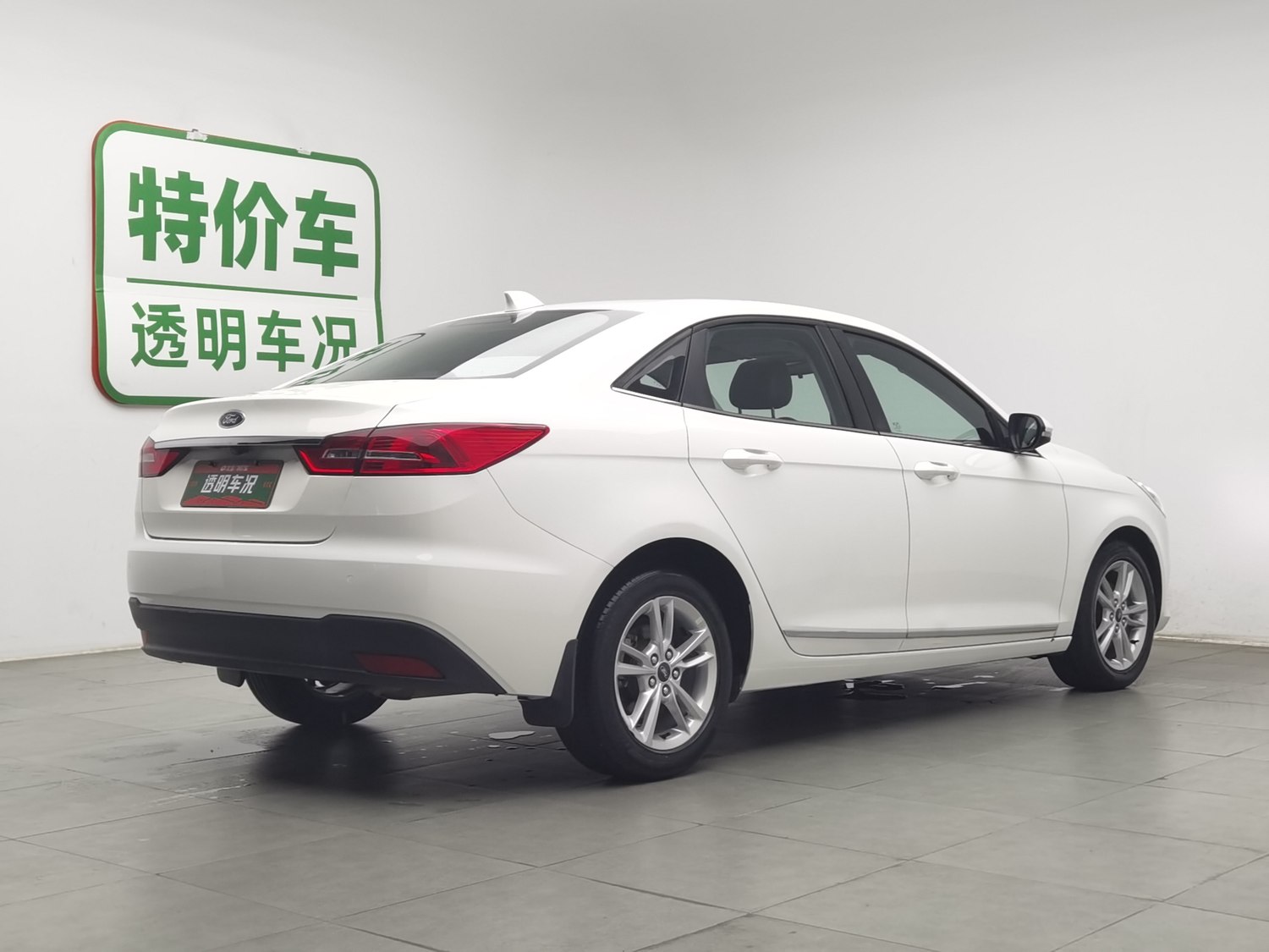 Used Ford Escort 2019 1.5 AT