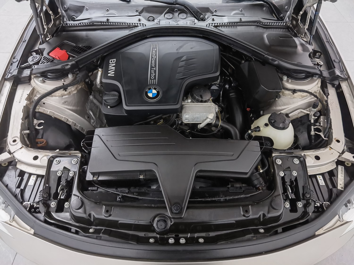 Used BMW THE3 2015 2.0 AT