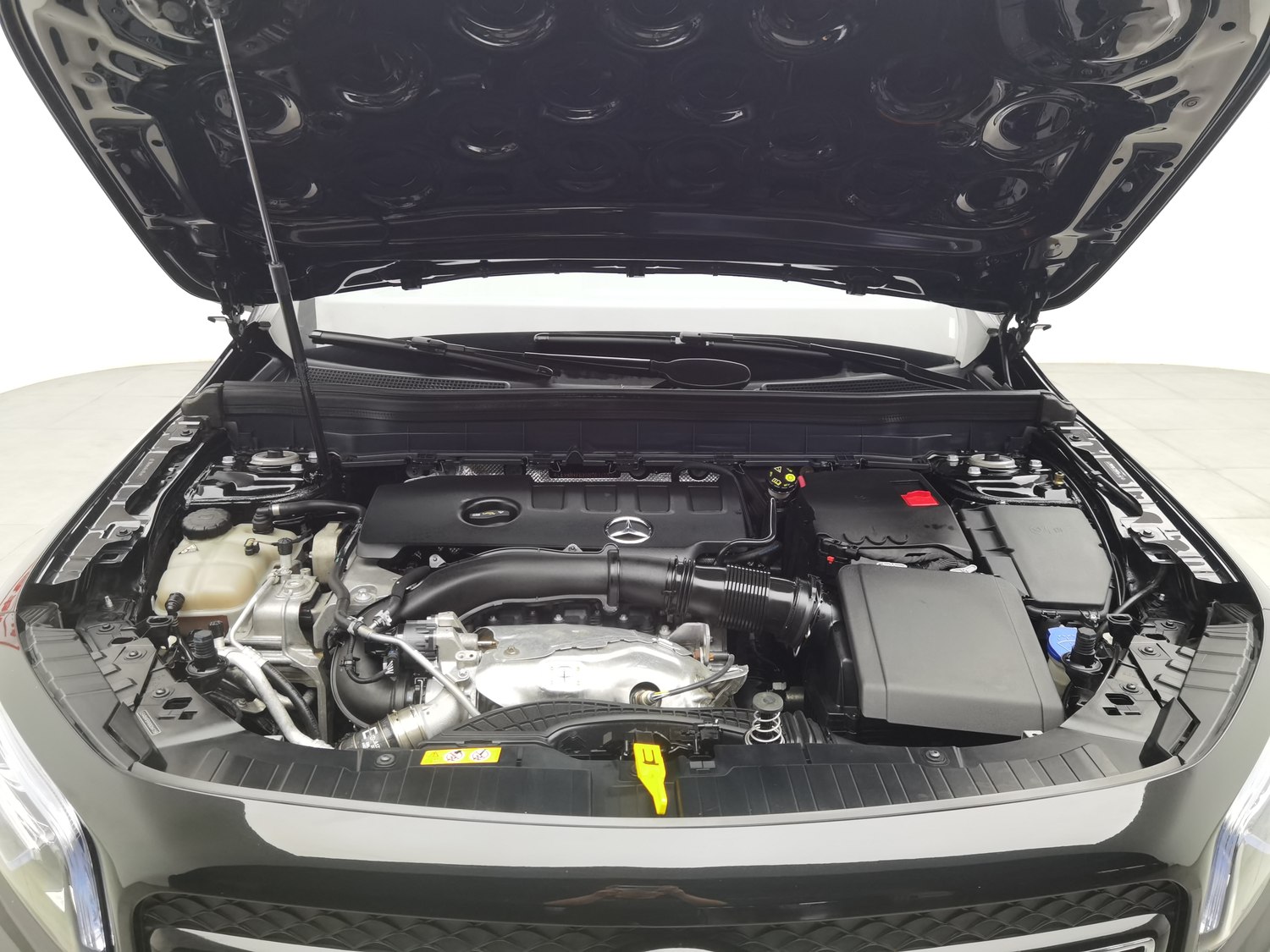 Used Mercedes-Benz GLB 2022 2.0 AT