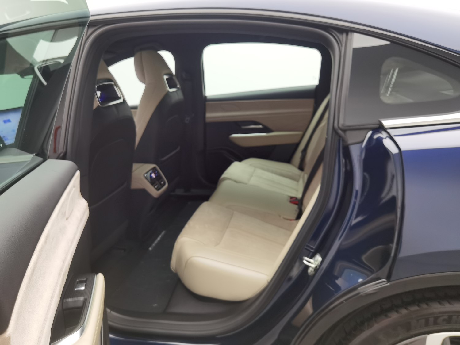 Used Mazda EZ-6 2024 1.5 AT