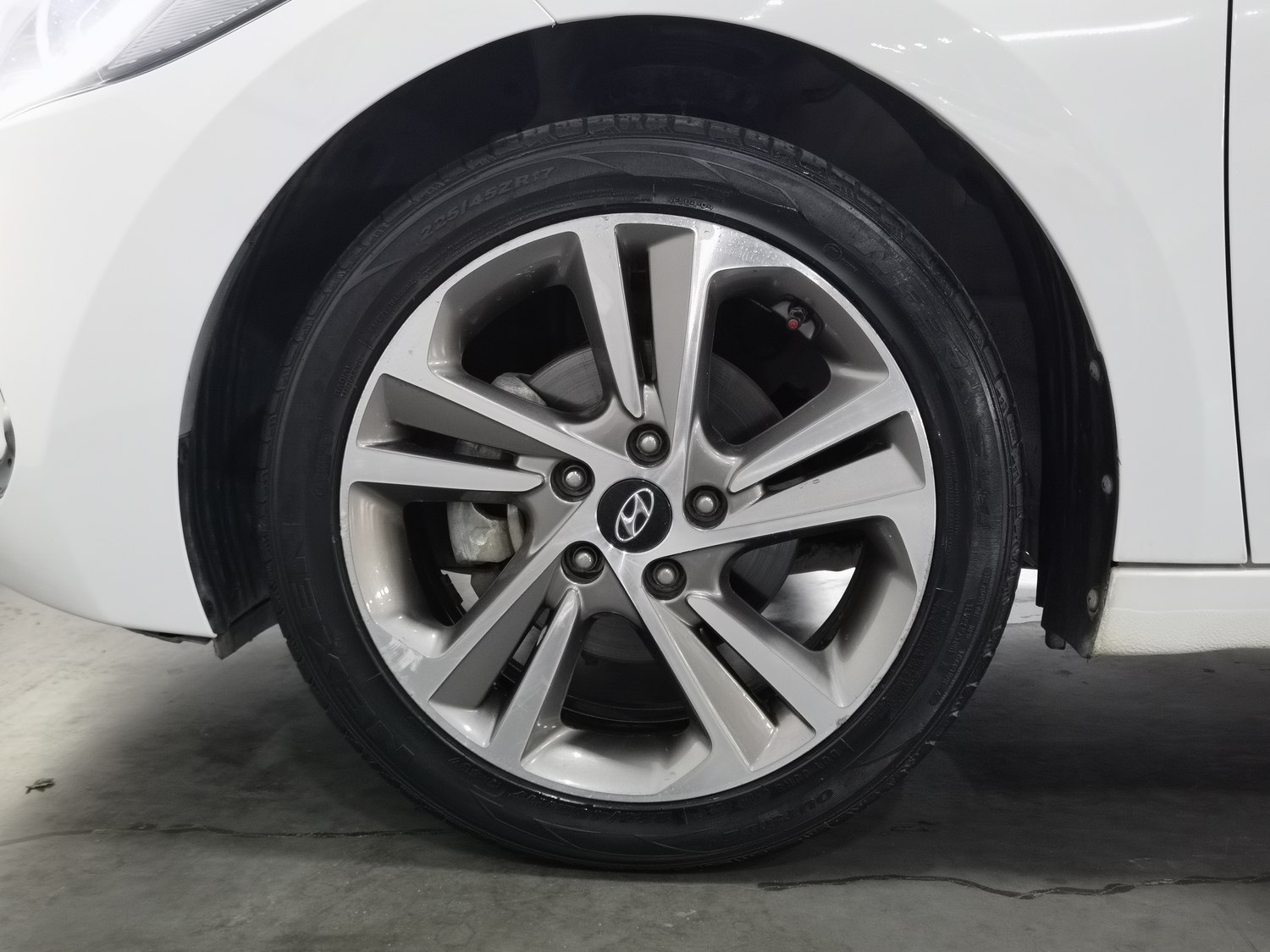 Used Hyundai Elantra 2016 1.6 AT