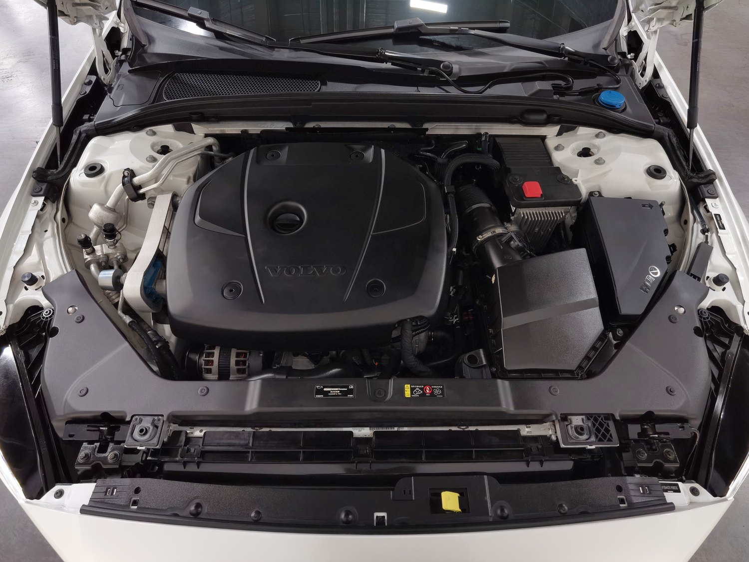Used Volvo S60 2020 2.0 AT