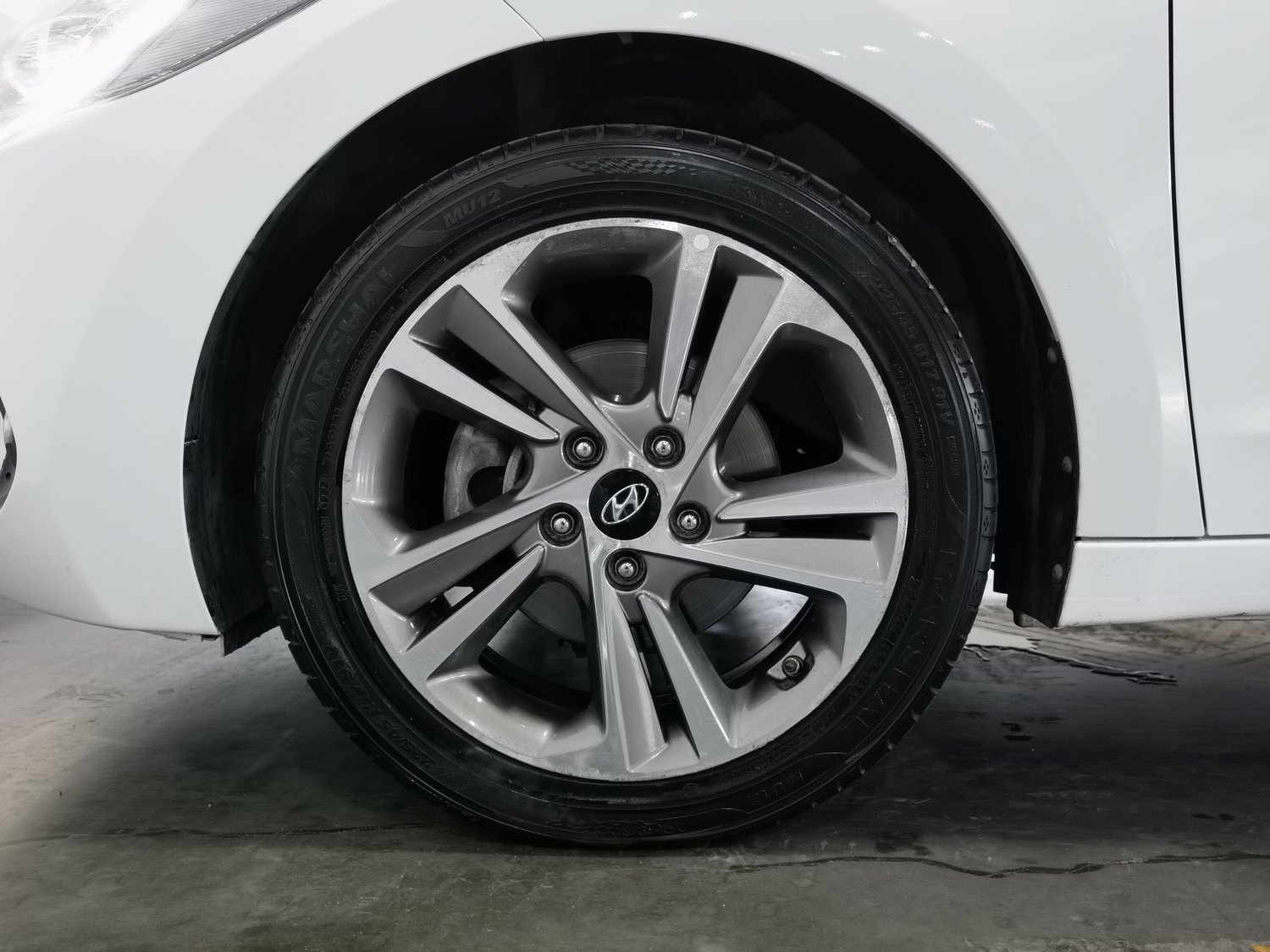 Used Hyundai Elantra 2016 1.6 AT