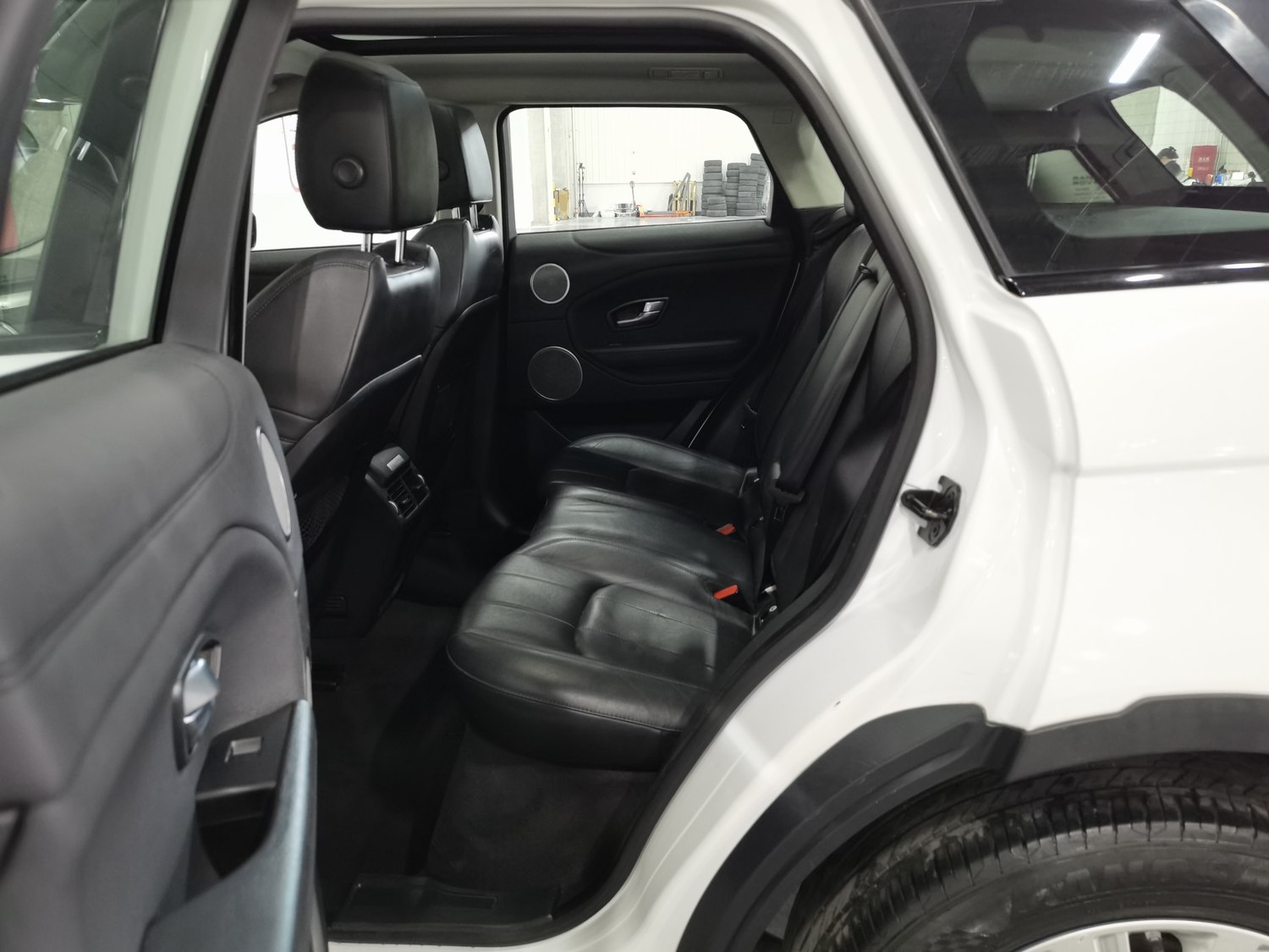 Used Land Rover Range Rover Evoque 2017 2.0 AT