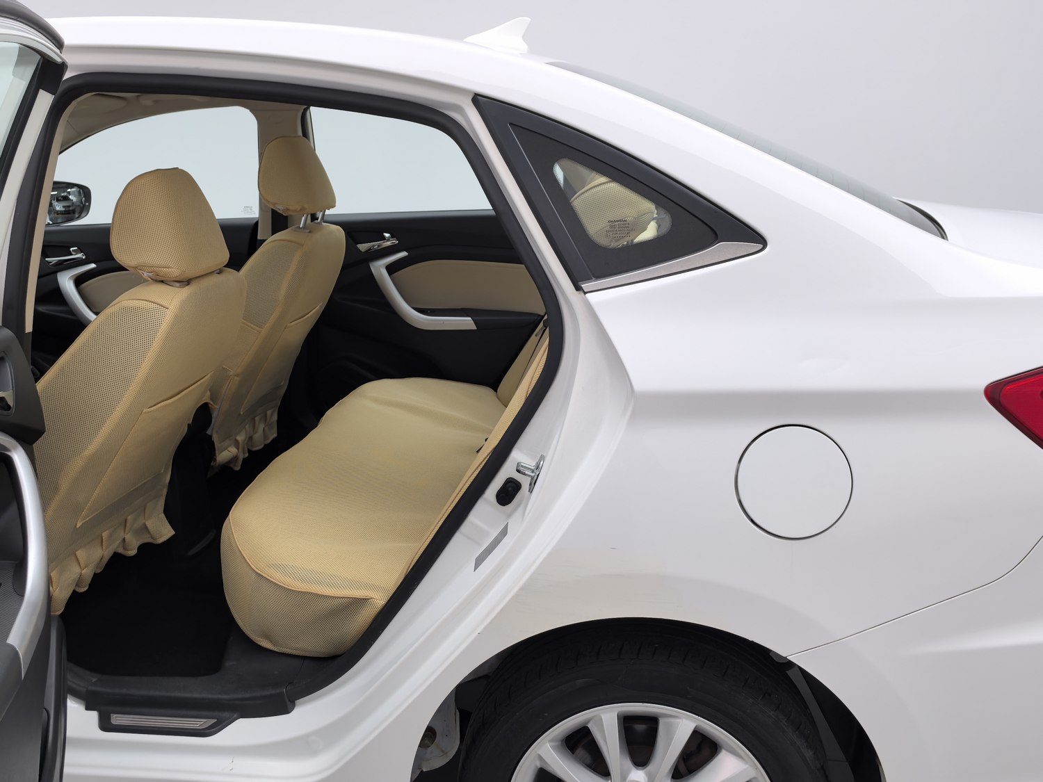 Used Changan Yuexiang V7 2015 1.6 MT