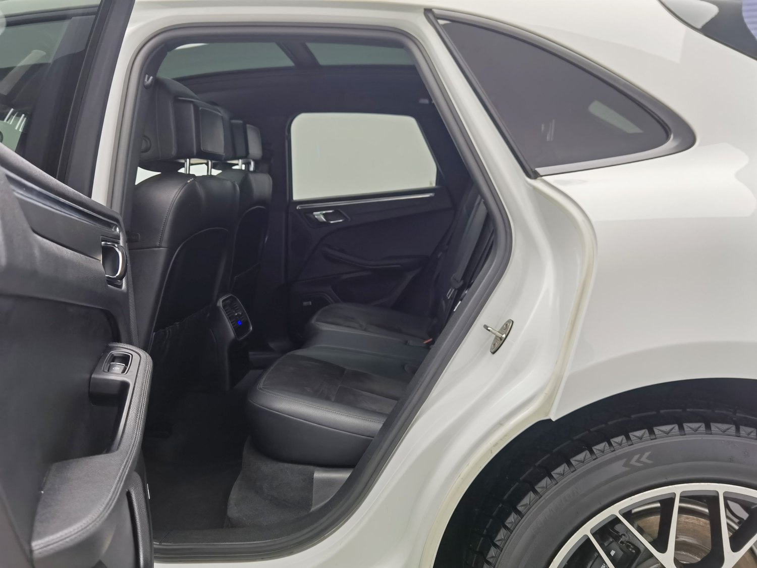 Used Porsche Macan 2016 2.0 AT
