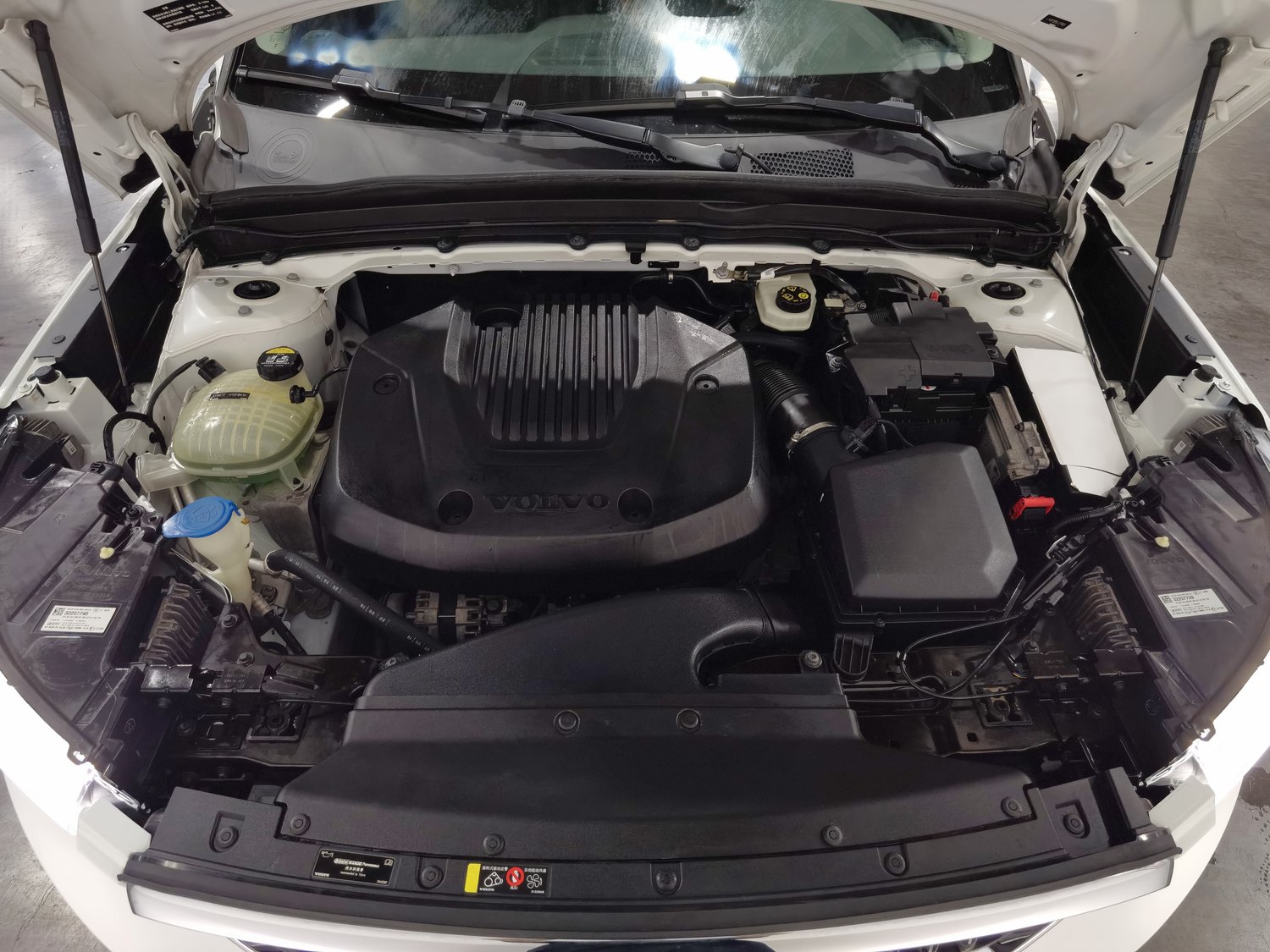 Used Volvo XC40 2020 1.5 AT
