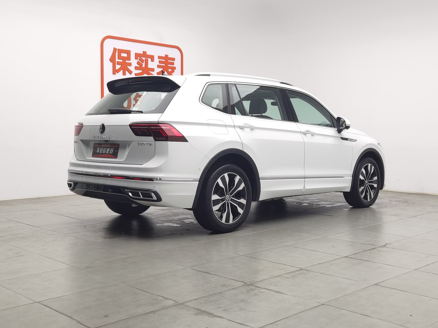 Used Volkswagen Tiguan L 2024 2.0 AT