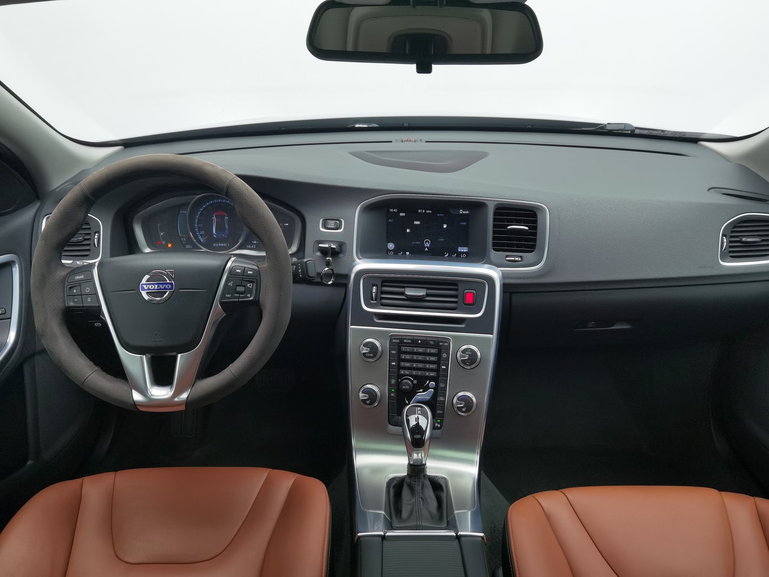 Used Volvo S60 2016 2.0 AT