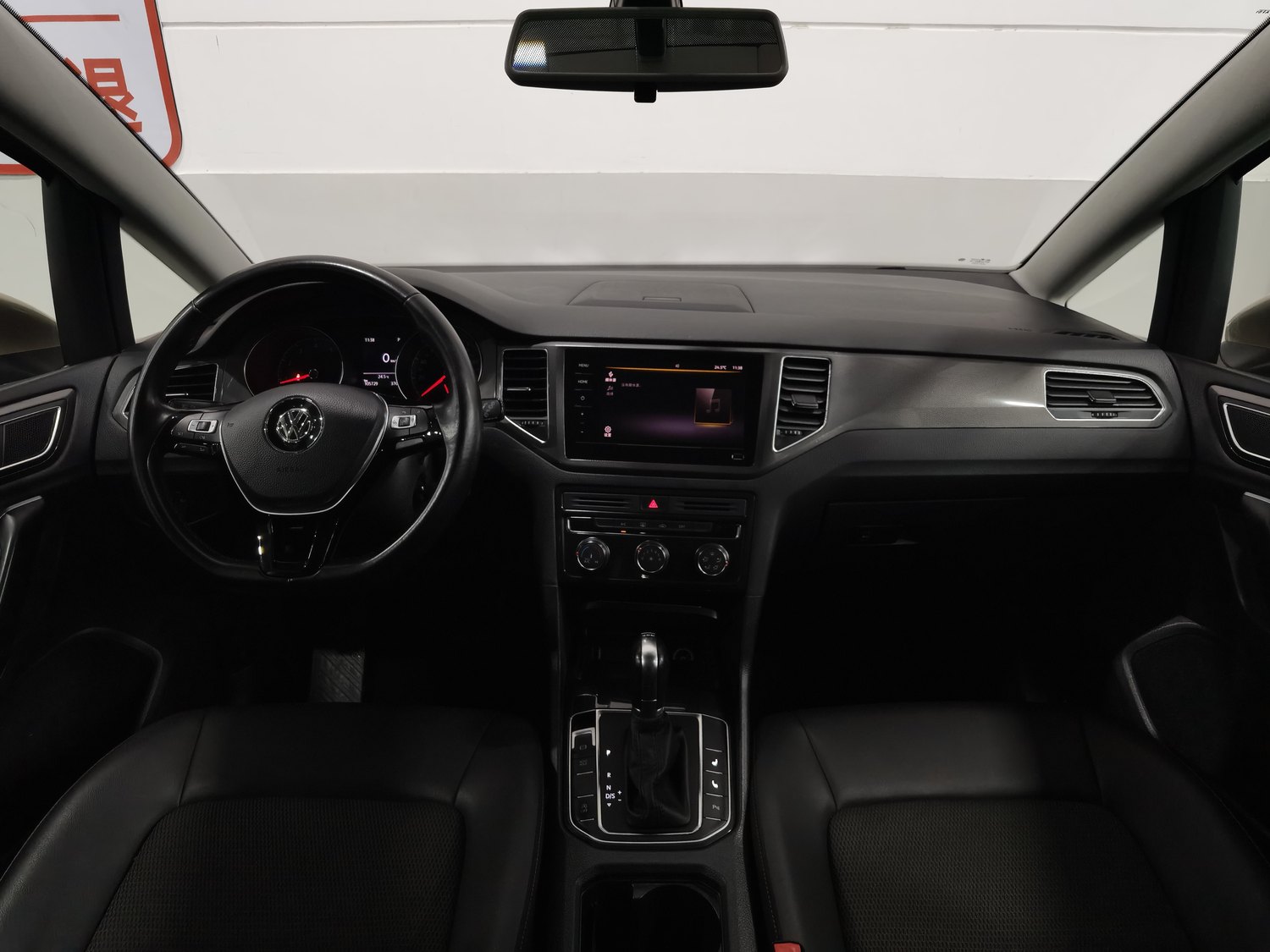 Used Volkswagen Golf Sportsvan 2018 1.4 AT