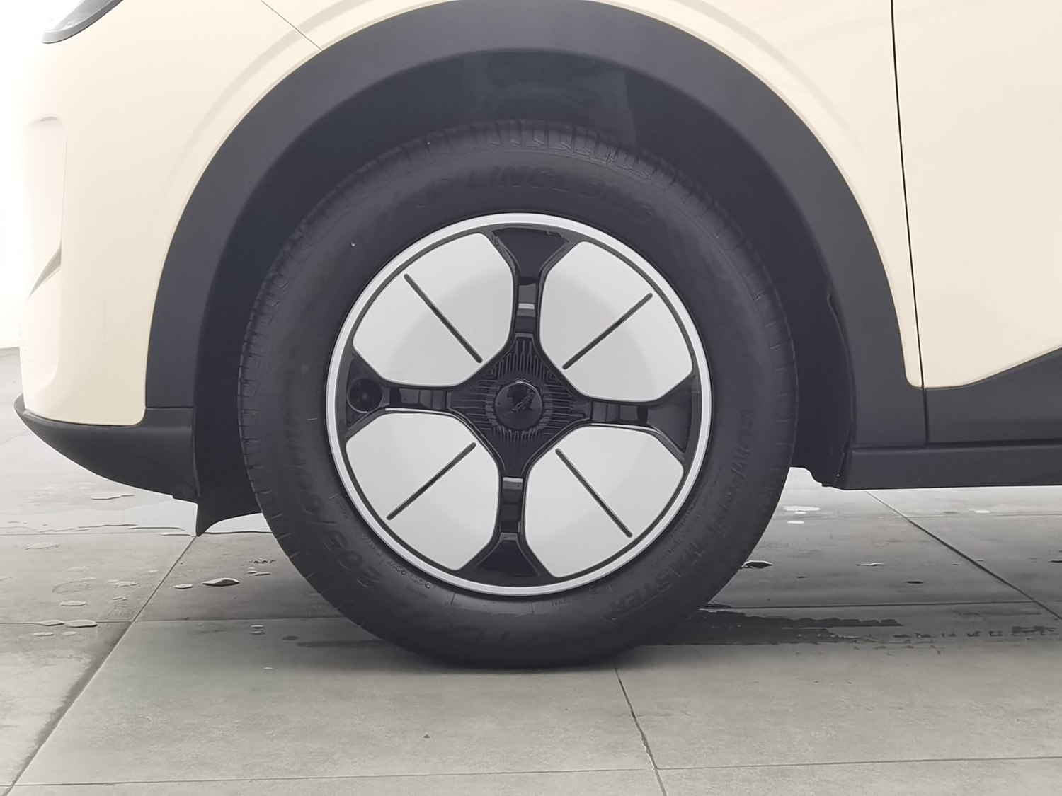 Used Geely Galaxy Wish 2025