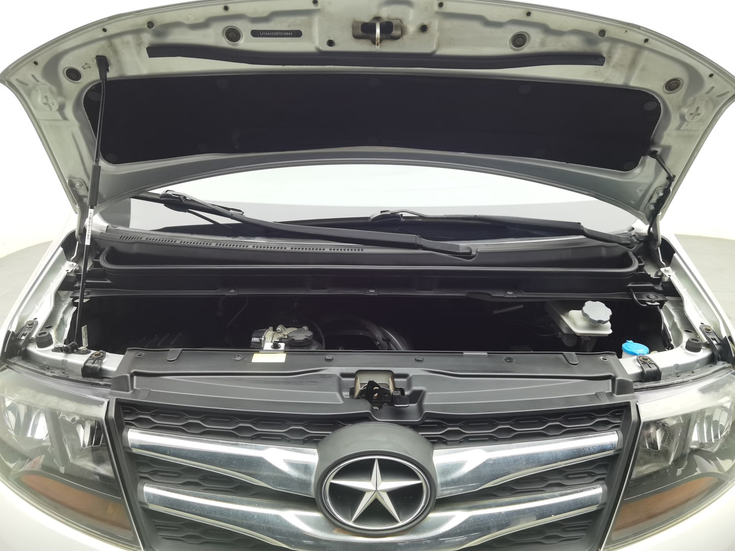 Used JAC Refine M3 2015 1.6 MT