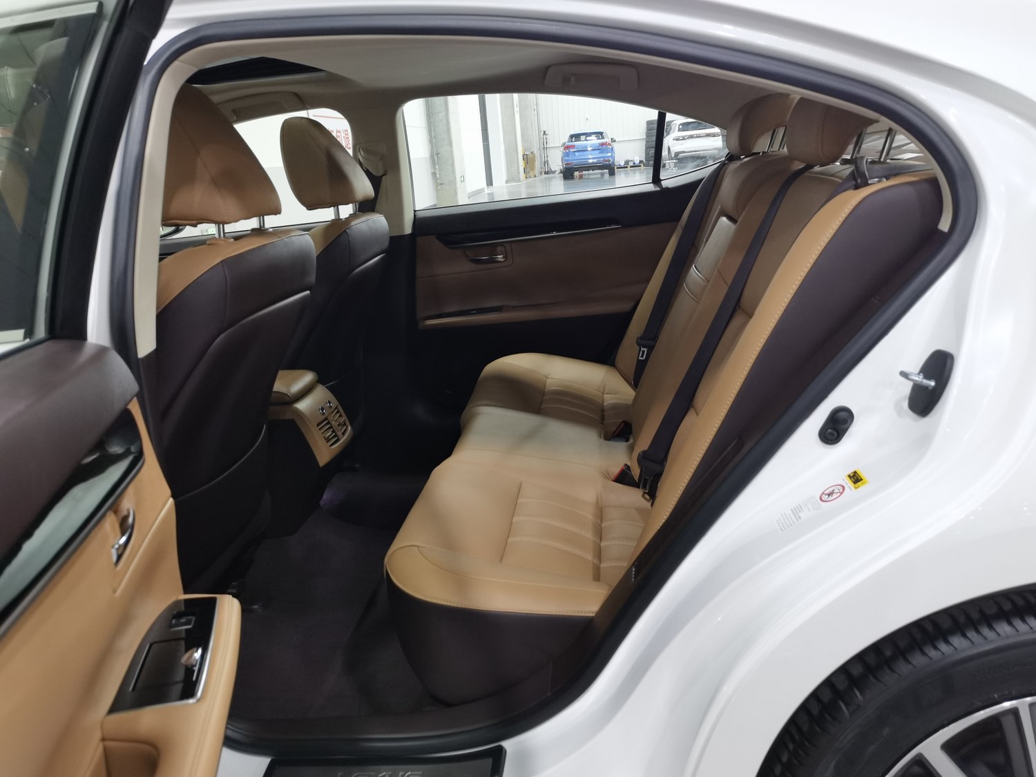 Used Lexus ES 2015 2.5 AT