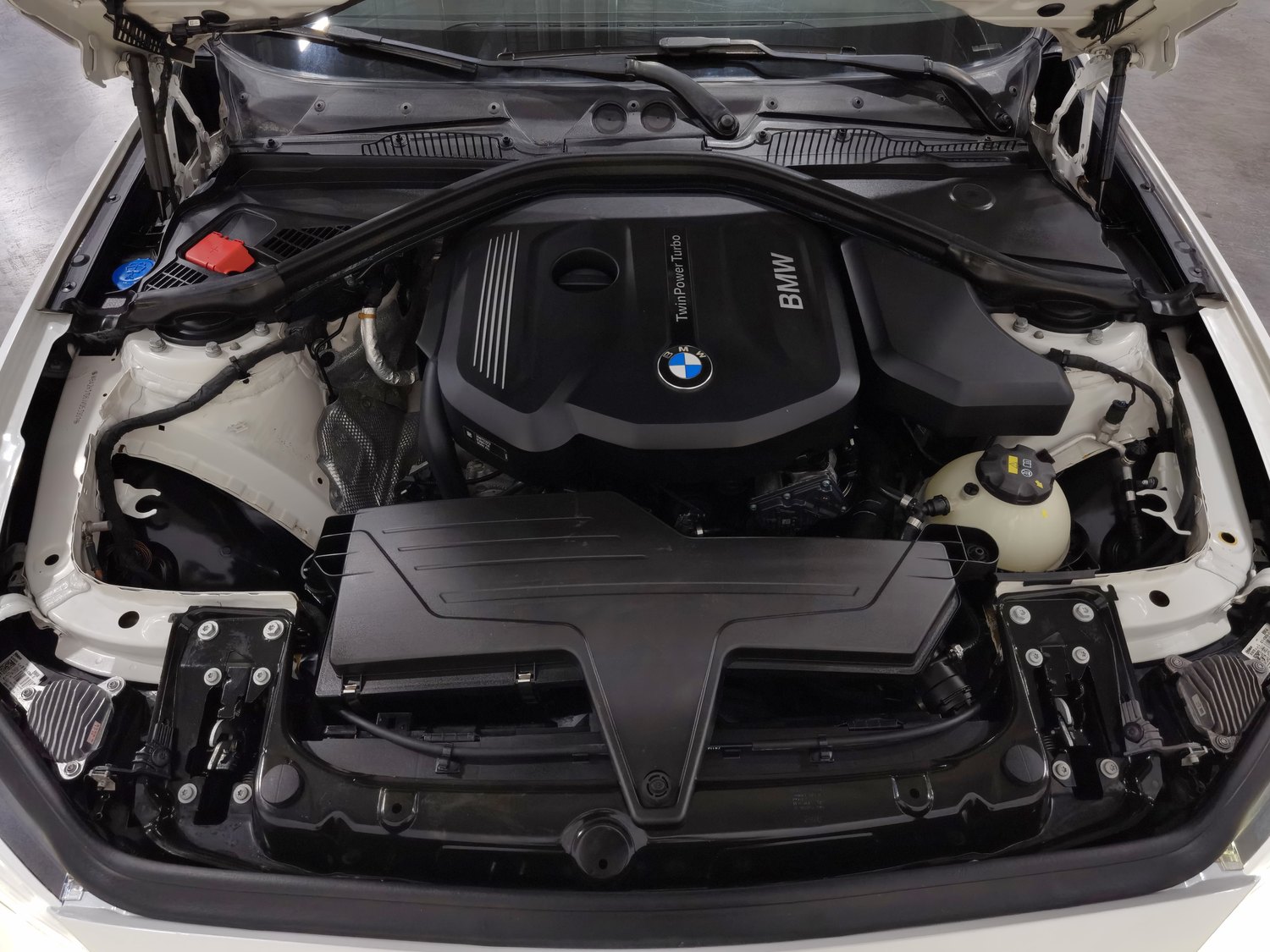 Used BMW THE2 (Import) 2018 1.5 AT