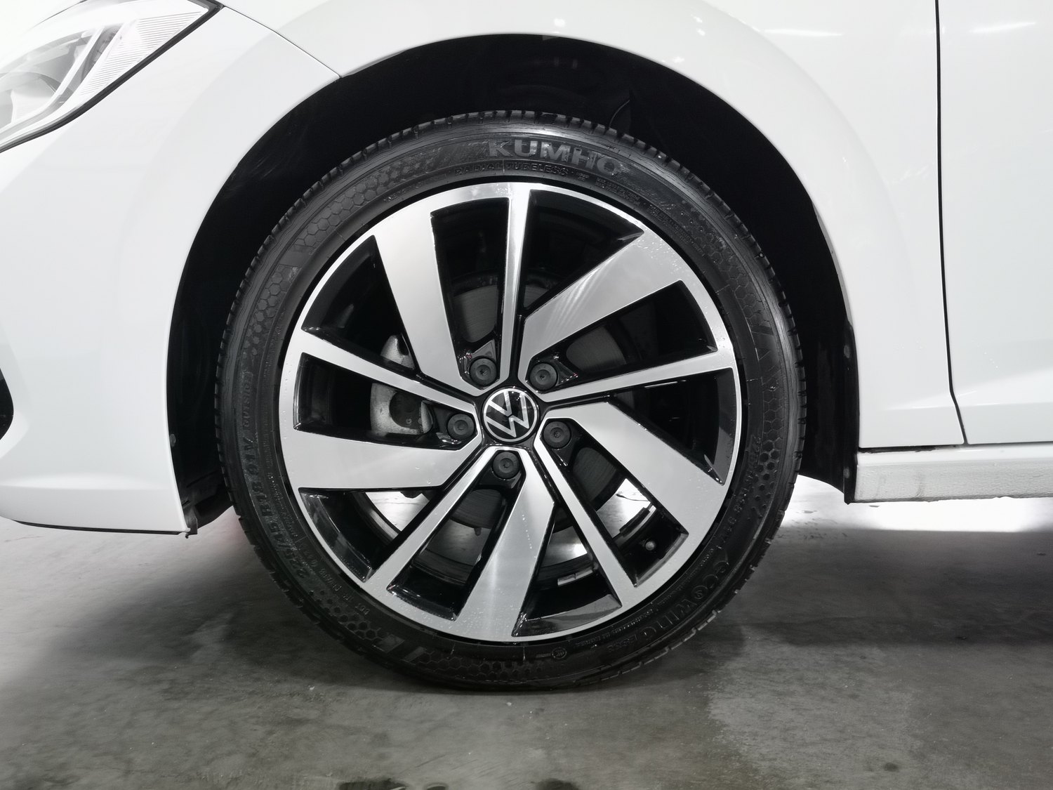 Used Volkswagen Sagitar 2023 1.5 AT