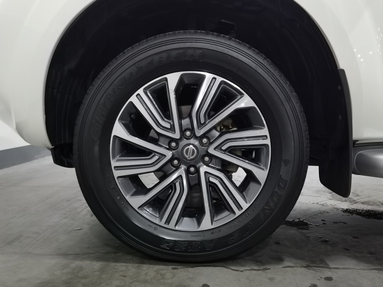 Used Nissan Terra 2020 2.5 AT