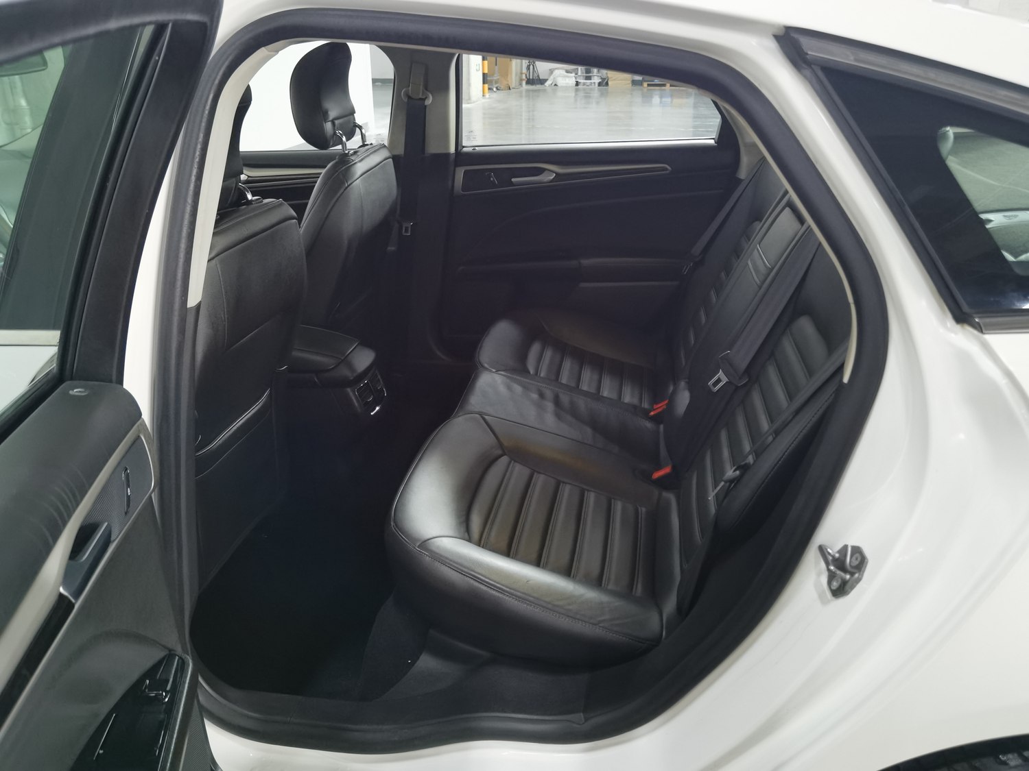 Used Ford Mondeo 2013 2.0 AT