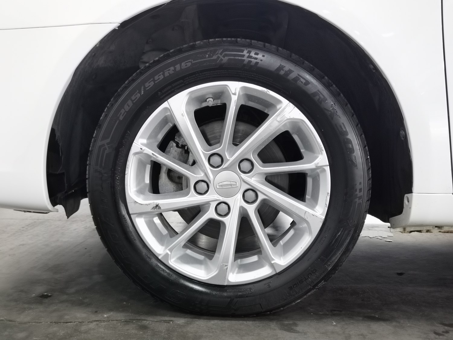 Used Geely Emgrand 2021 1.5 AT