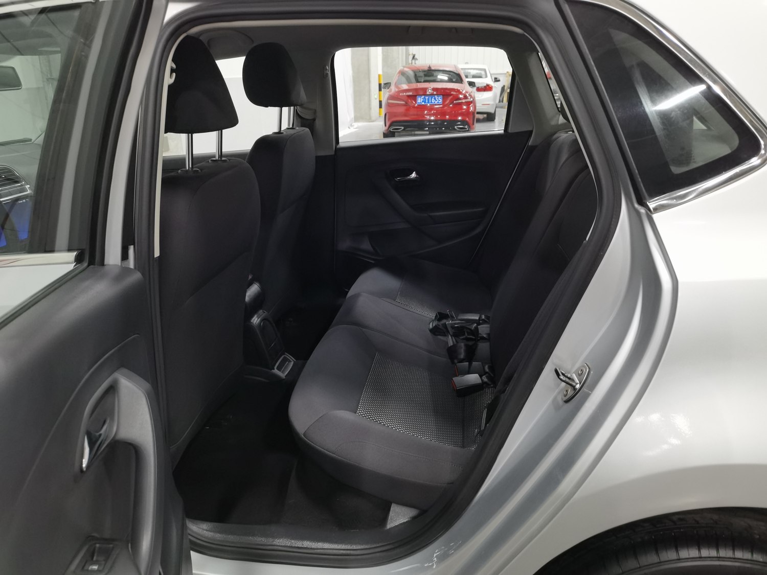 Used Volkswagen Polo 2013 1.4 AT