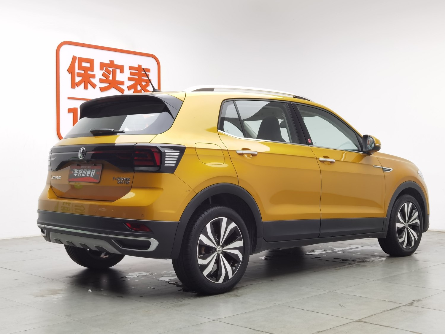 Used Volkswagen T-Cross 2019 1.4 AT