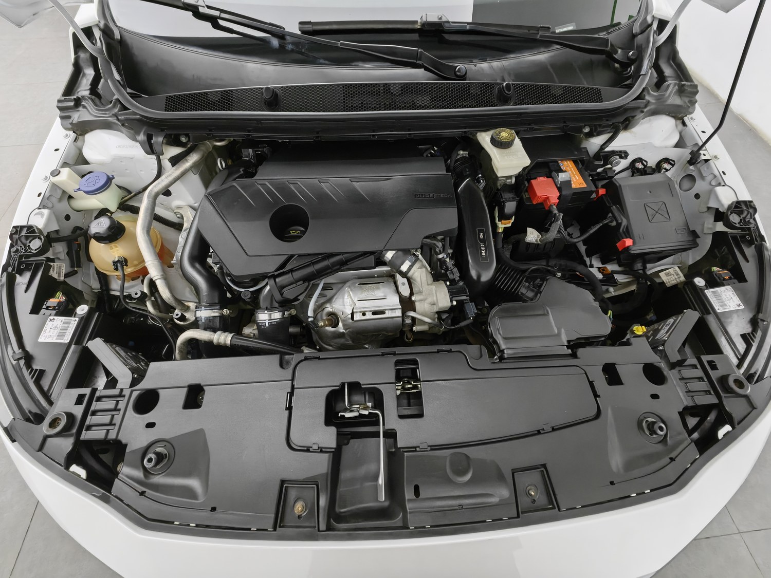 Used Peugeot 408 2020 1.6 AT