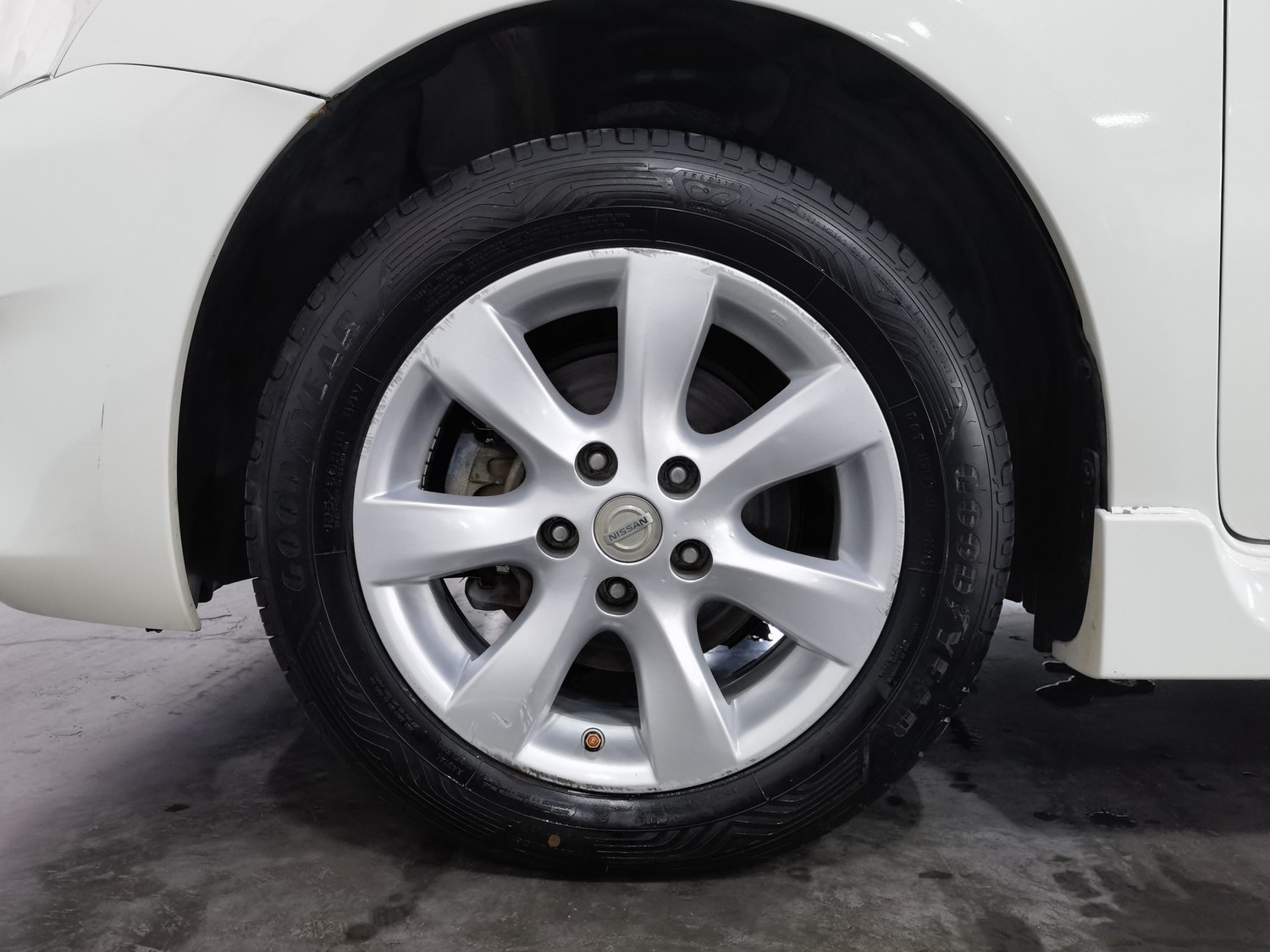 Used Nissan Tiida 2014 1.6 AT