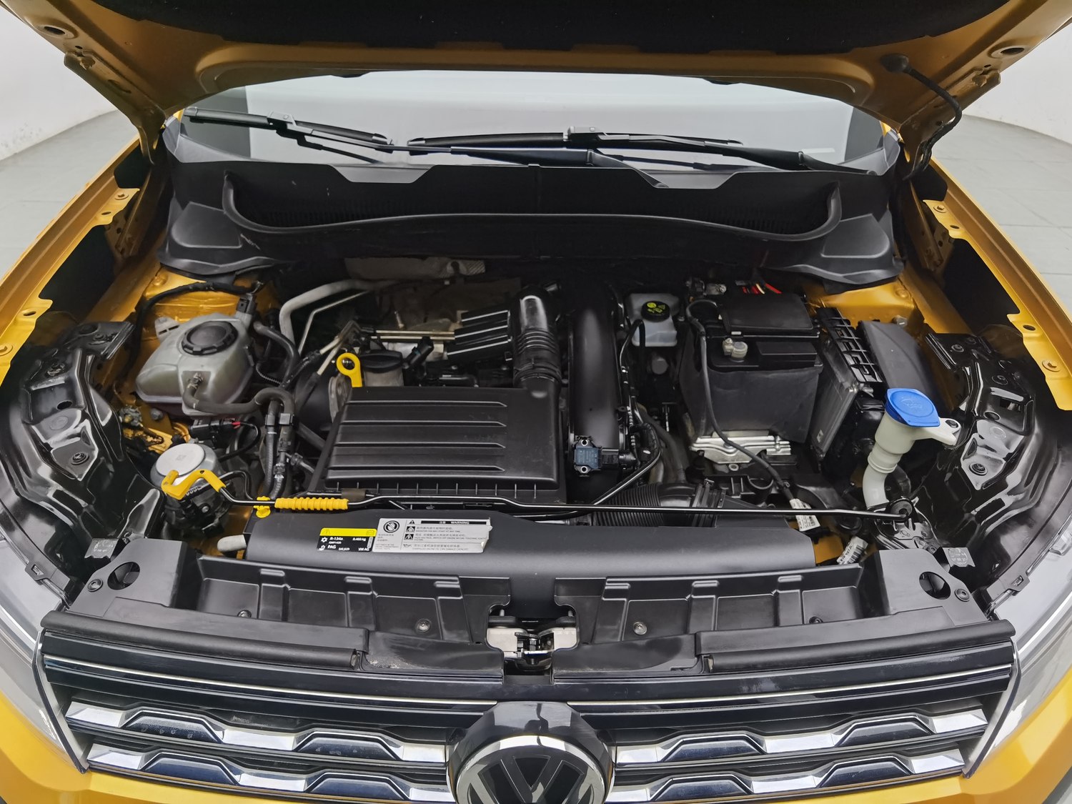 Used Volkswagen T-Cross 2019 1.4 AT