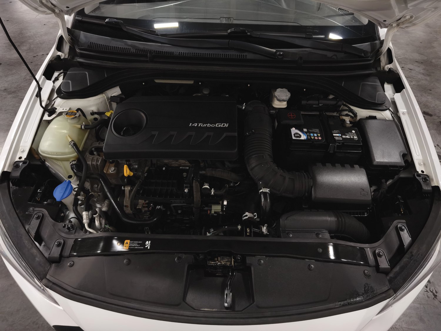 Used Hyundai Elantra 2016 1.4 AT