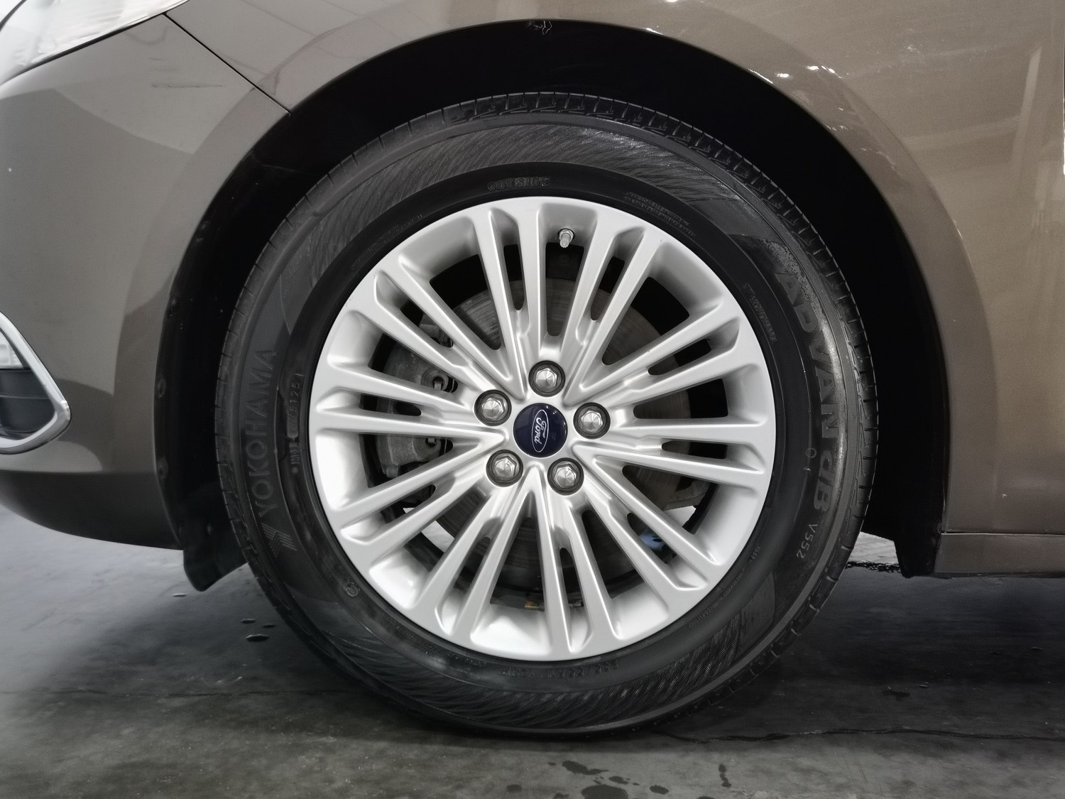 Used Ford Taurus 2015 2.0 AT