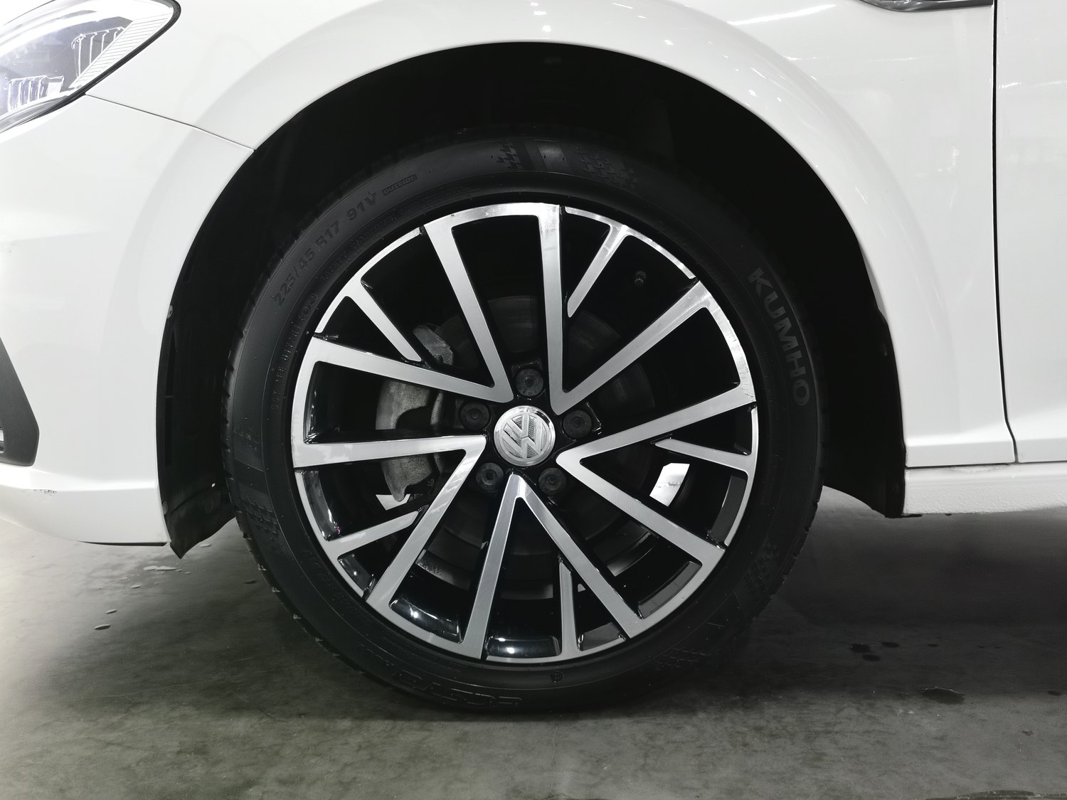 Used Volkswagen Lavida 2019 1.4 AT