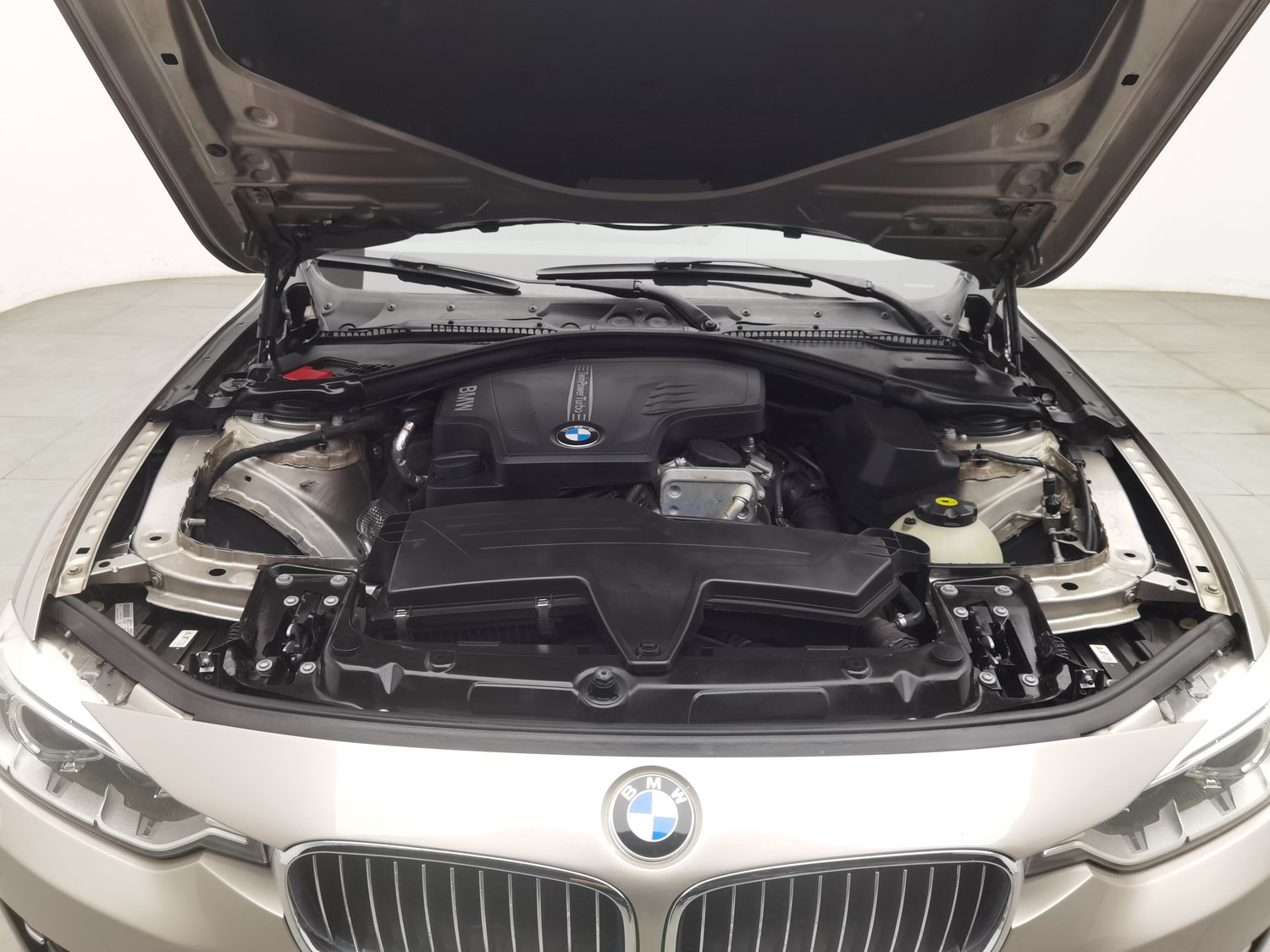 Used BMW THE3 2014 2.0 AT