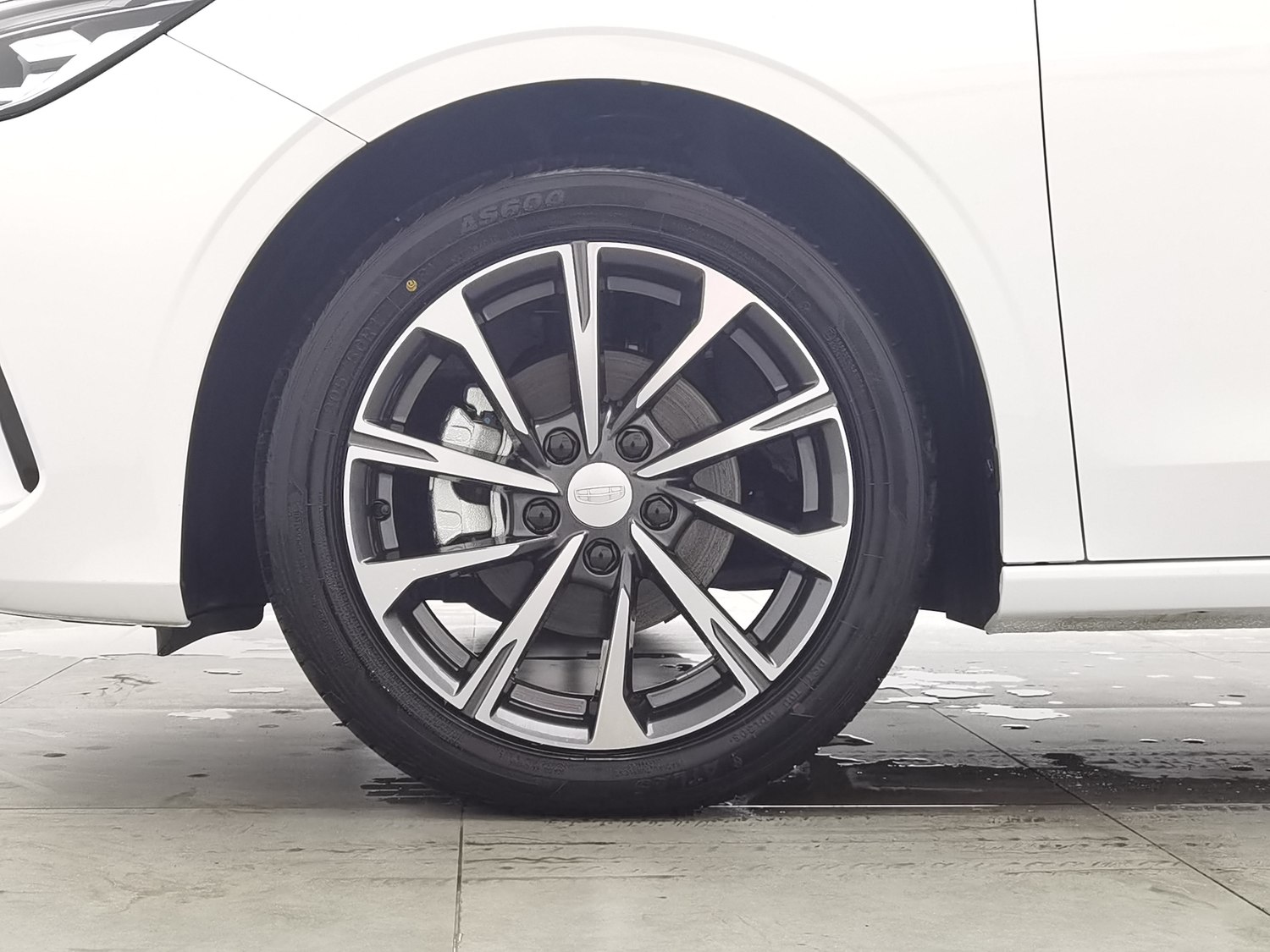 Used Geely Emgrand 2026 1.5 AT