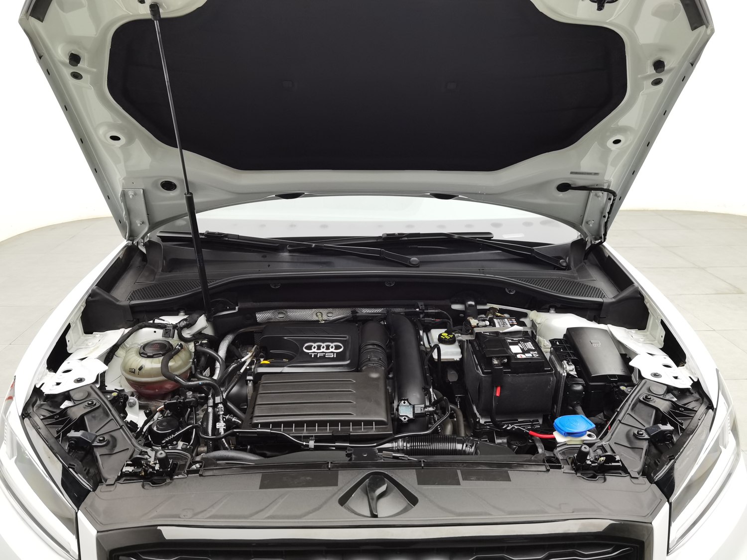 Used Audi Q2L 2020 1.4 AT