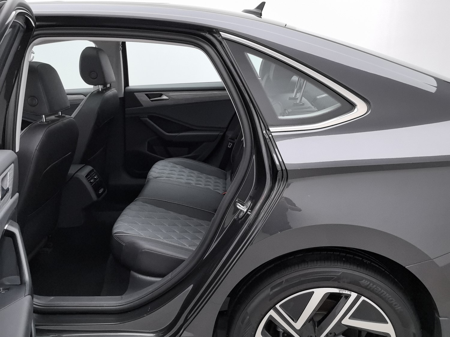 Used Volkswagen Sagitar 2023 1.5 AT