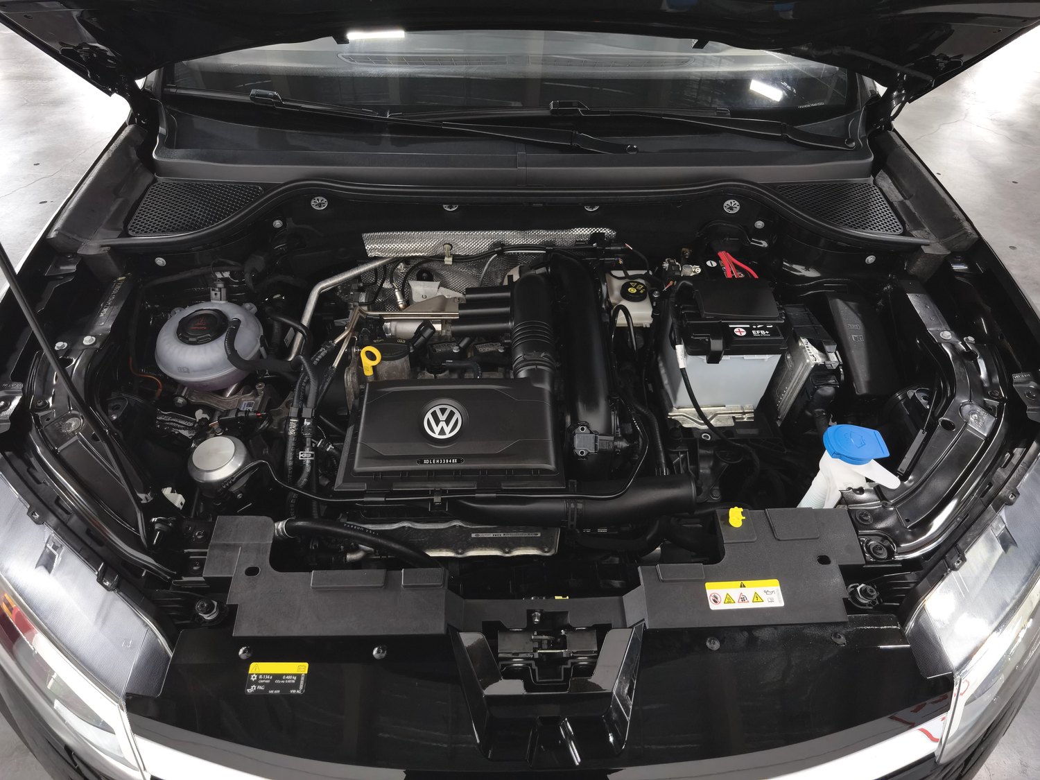 Used Jetta VS7 2024 1.4 AT