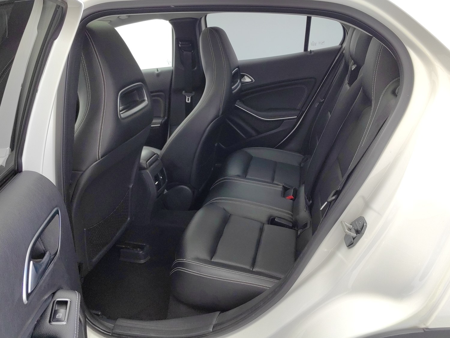 Used Mercedes-Benz GLA 2016 2.0 AT