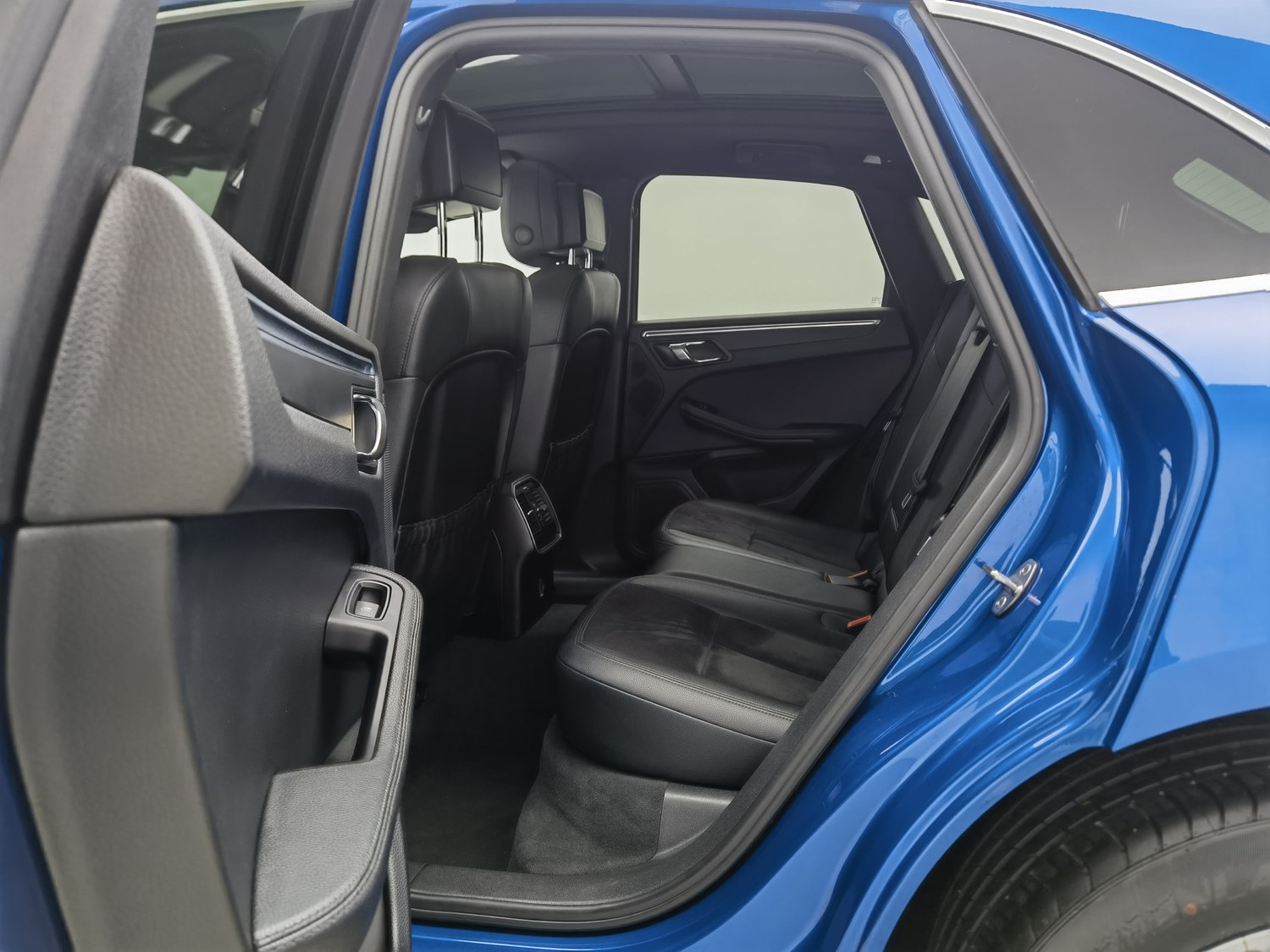 Used Porsche Macan 2017 2.0 AT