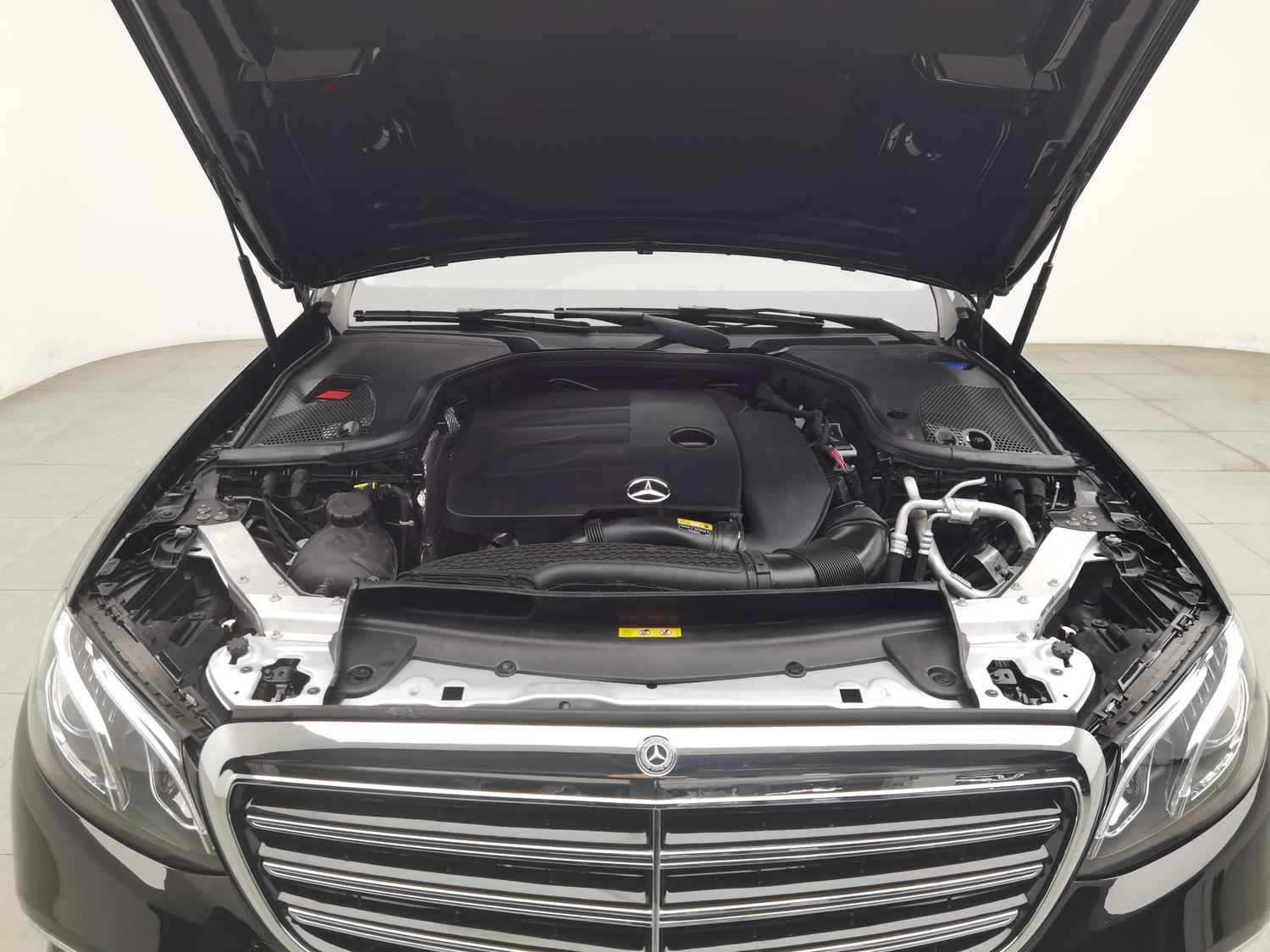 Used Mercedes-Benz E-Class 2020 2.0 AT