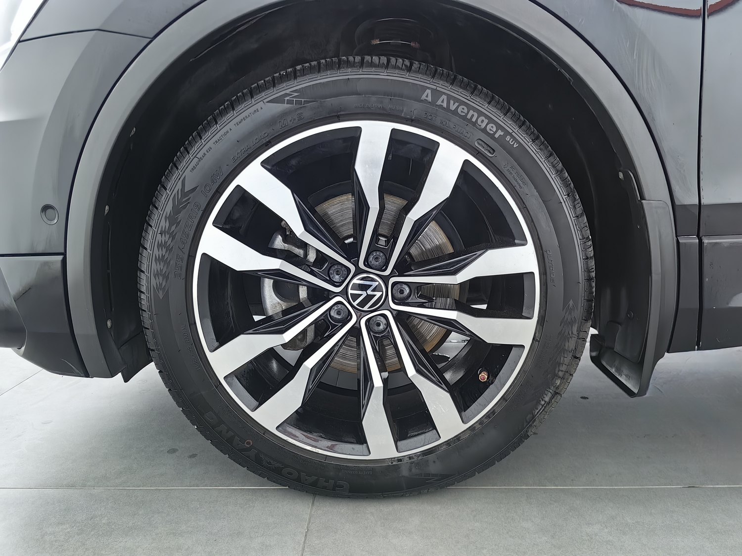 Used Volkswagen Tiguan L 2021 2.0 AT